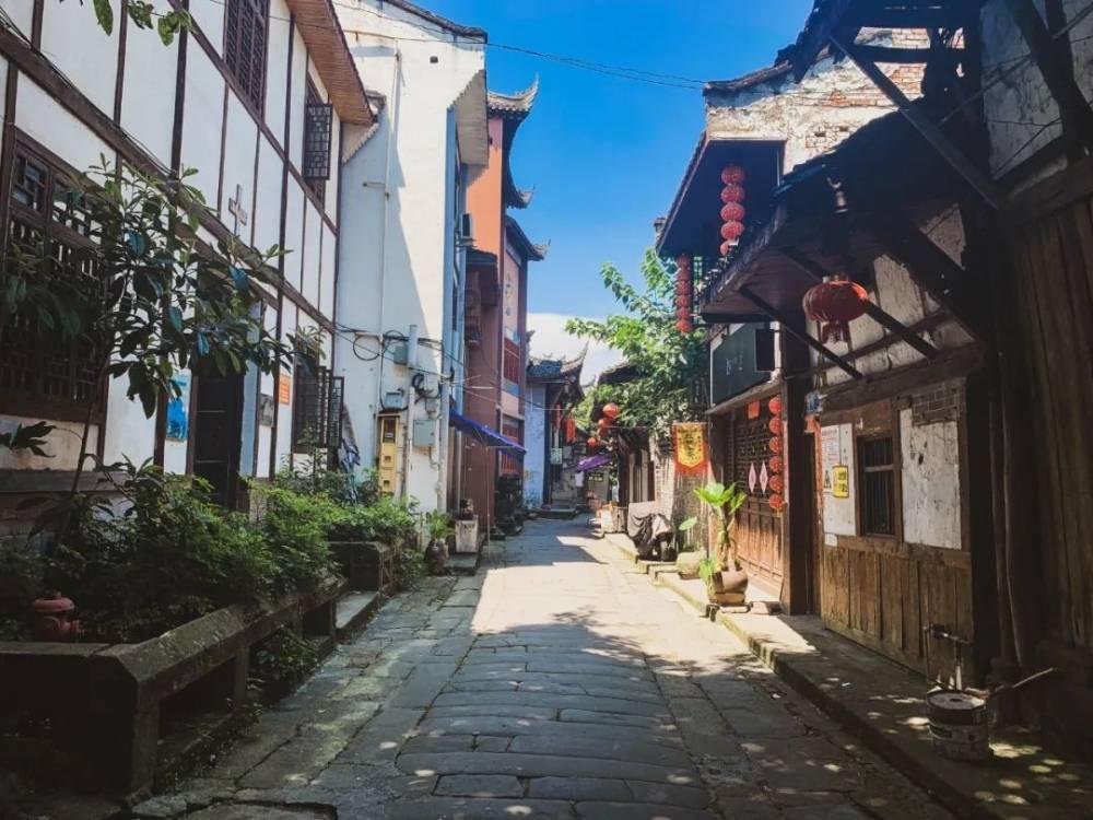 海军勤务学院：聚力打造思政“一堂好课”